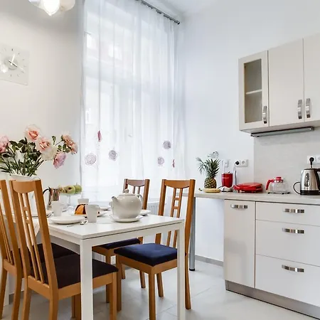 Comfy 2 Bedroom Apartment