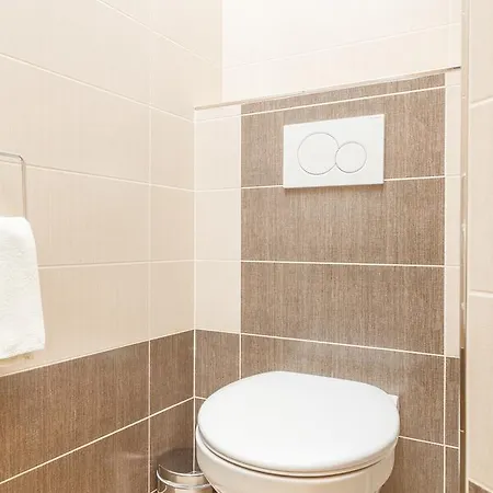 Comfy 2 Bedroom Apartmán *